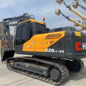 حفارة هيونداي 220LC-9S مستعملة