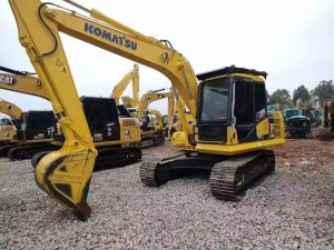 Подержанный экскаватор komatsu pc130-7