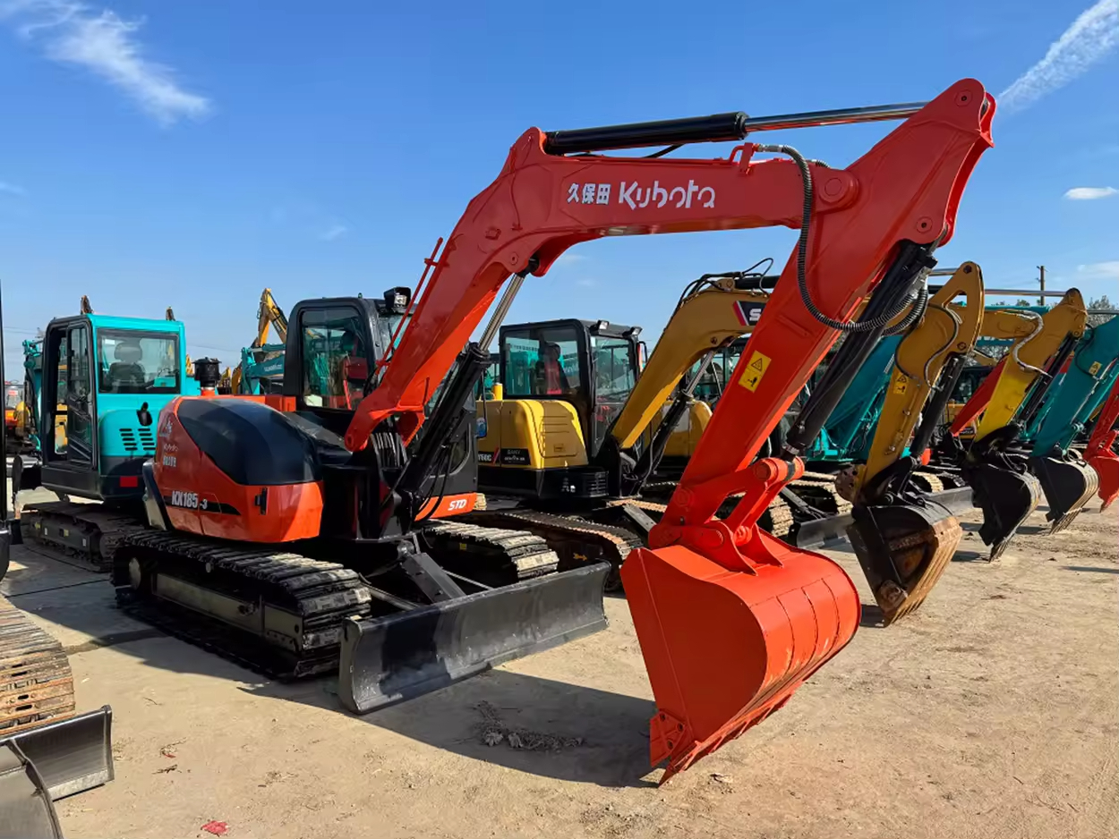 Подержанный экскаватор kubota KX185