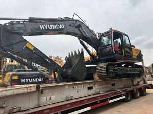 Подержанные экскаваторы Hyundai 330 экспортируются в Нигерию