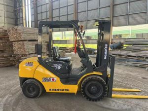 Used komatsu 30 forklift