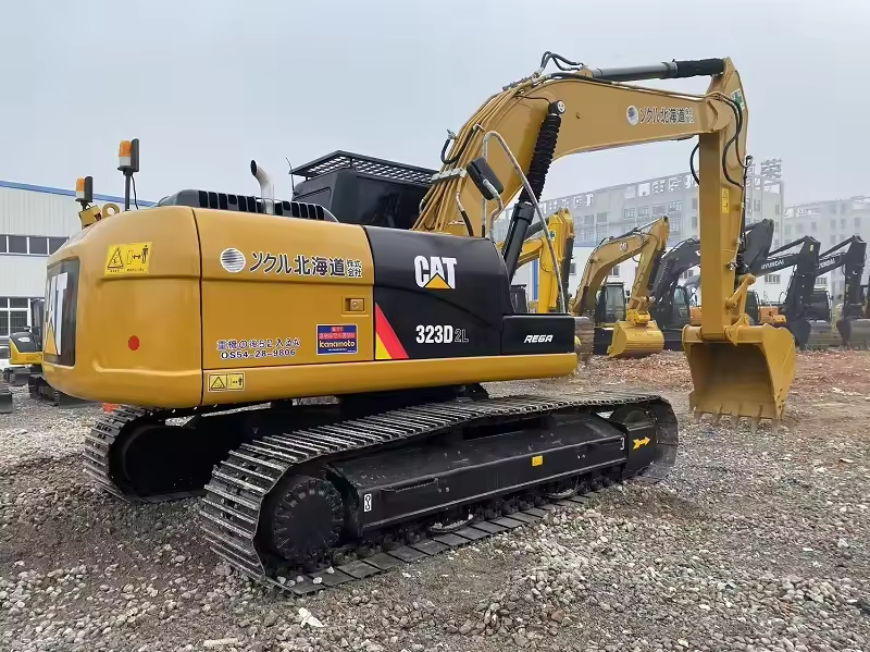 Used CAT 323D2L excavator